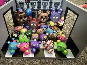 Lot 24 Five Night At Freddie’s Figures Chica Storage Room Snaps Mini FNAF Funko - Picture 1 of 6