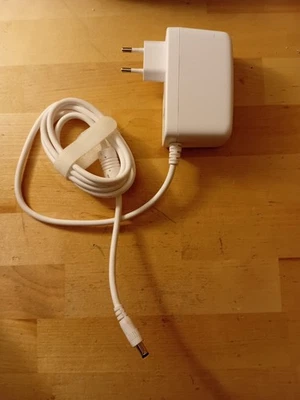 Original Deutsche TELEKOM Netzteil 12V-2.5A  für SpeedPort Smart 1           #21 - Bild 1 von 2