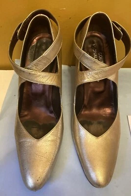 Donald J. Pliner Couture Pumps Metallic Gold Leather Shoe Women Heels Size 9M - Image 1 of 4