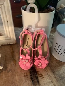 NWT Old Navy Girls Pink Dress Shoes Girls Size 6 - Picture 1 of 5