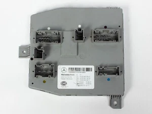 2015-2018 Mercedes-Benz Front SAM Module 2059009321 NOS Genuine - Picture 1 of 4