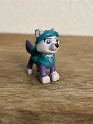 "Paquete de acción Paw Patrol Winter Rescues cachorros Everest mini figura de juguete de PVC de 1,5""" Foto 1 de 4