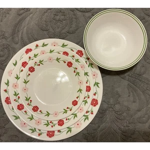 VTG 4 Piece Corelle Vitrelle Spring Pink 3 Plates and 1 Bowl 10.25-8.5-6.75-6.25 - Picture 1 of 9