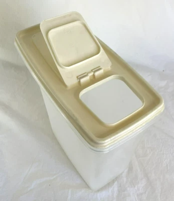 Ahorrador de servir Rubbermaid vintage 1,3 gal. Tapa para verter almendras Cereal Keeper #2 Foto 1 de 4