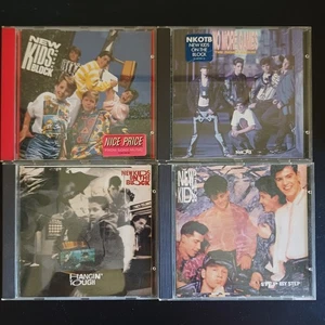 4 CD NEW KIDS ON THE BLOCK OMONIMO - HANGIN'TOUGH - STEP BY STEP - NO MORE GAMES - Foto 1 di 4
