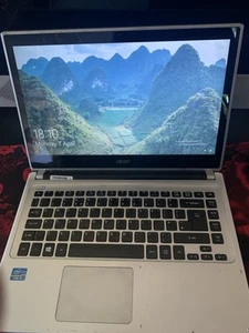 Acer Aspire V5-471 Laptop - Picture 1 of 7