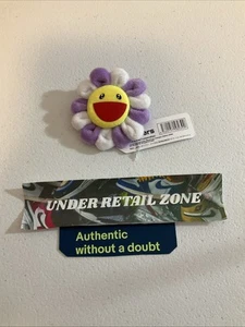 Nuevo con etiquetas Auténtico Pin de Peluche Flor Takashi Murakami Púrpura - Imagen 1 de 2