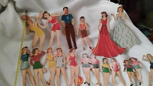 Vintage großes Konvolut 50er 60er Jahre Papierpuppen mit viel Kleidung - Bild 1 von 10