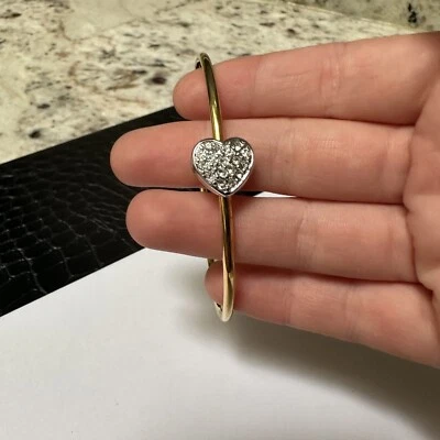 Brazalete Brazalete Ajustado Tono Dorado Monet 7 3/4 Pulgadas Tono Plata Estrás Corazón Foto 1 de 4