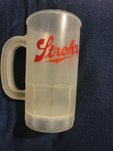 Strohs Plastic Mug Promotion For Washington Capitals In Mid to Late 1970s Cover