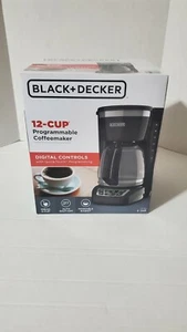 macchina da caffè programmabile 12 tazze black decker - Foto 1 di 2