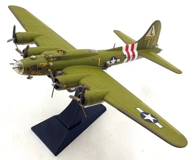 Corgi 1/72 Scale Diecast AA33302 - Boeing B-17F Flying Fortress Sweet & Lovely - Image 1 of 4