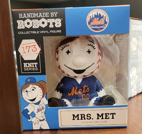 NY METS MRS MET PLUSH DOLL FIGURE SGA 2023 HANDMADE BY ROBOTS KNIT SERIES Cover