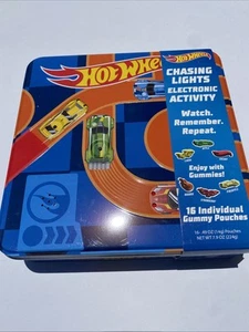 Hot Wheels Chasing Lights Electronic Activity With 16 Individual Gummies - Picture 1 of 4