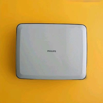 Reproductor de DVD portátil Philips PET741/37 estuche, adaptador de audio para automóvil 6" ver detalles  Foto 1 de 4