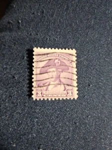 Francobollo 1932 George Washington, 3 centesimi viola, cappello bicentenario - Foto 1 di 3