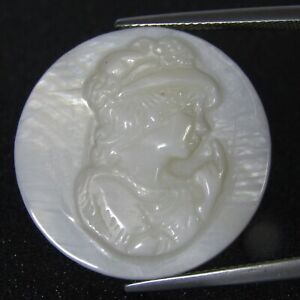 13.33Cts Genuine Natural Mother of Pearl Handmade Camieo Carving