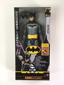 DC COMICS PRIMA APPARIZIONE BATMAN - ACTION FIGURE TRUE-MOVES 12" (NUOVO) - Foto 1 di 12