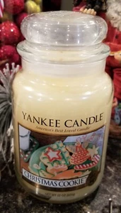 NEW! Yankee Candle 22oz Christmas Cookie Holiday Seasonal Jar Candle Lid Festive - Picture 1 of 7