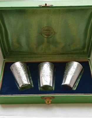 URSS RUSIA PLATA 875 TAZAS DE VODKA Foto 1 de 4