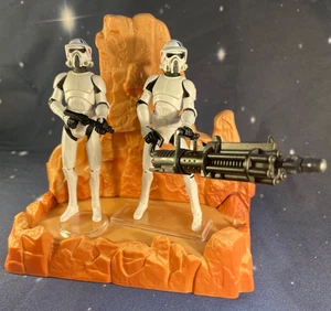 Star Wars Figure bundle ARF Trooper Clone Trooper Clone Wars 2011 x2 - Picture 1 of 8