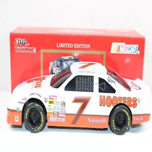 ALAN KULWICKI 1993 RACING CHAMPIONS #7 HOOTERS FORD T-BIRD BWB XRARE!! - Picture 1 of 9
