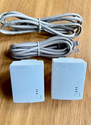 TP-LINK AV500, Model TL-PA4010, Powerline Starter Kit, One Pair, WiFi Extender - Image 1 of 4