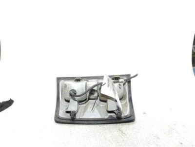 Conjunto de lanterna traseira direita usado serve para: picape Chevrolet Silverado 1500 2014 - Imagem 1 de 4