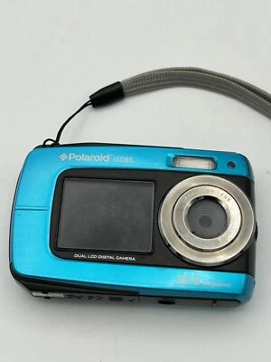 Polaroid iS085 16.0 MP Blue Digital Waterproof Underwater Compact Camera SD Card - Image 1 of 4