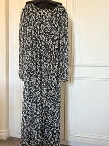 NEXT Black Green Floral Print Chiffon Long Sleeve Midi Dress Size 12 Occasion - Picture 1 of 15