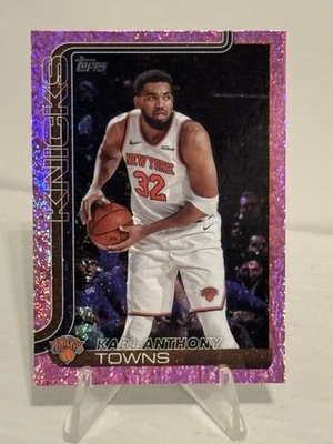 2025 Topps Basketball Pink SandGlitter Karl Anthony Towns #19 New York Knicks - Image 1 of 2