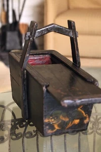 Antica scatola cinese in lacca con coperchio scorrevole (dinastia Quing?) - Foto 1 di 21