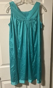 Vanity Fair Nightgown Green Nylon Knee Length Sleeveless Small Floral Neck FLAW - Picture 1 of 6