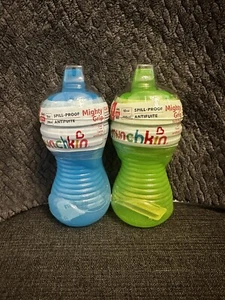 2 Pack Munchkin Mighty Grip 10 oz Spill & Leak Proof Cups, Blue & Green - Picture 1 of 1