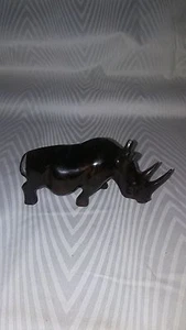 Handgefertigte kleine Holzfigur Nashorn - Bild 1 von 3