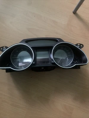 2010-2012 AUDI S5 - Instrument Cluster / Speedometer 8T0920983D - Image 1 of 4