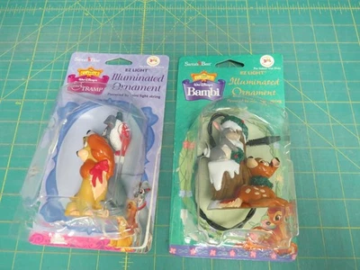 2 Adornos de Navidad iluminados con luz EZ de Papá Noel Thumper/Lady & the Tramp Foto 1 de 4