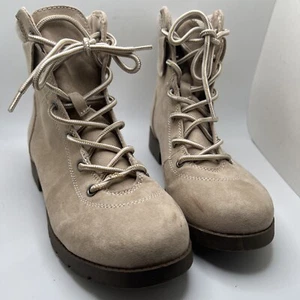 ST JOHNS BAY Women's Size 7.5 Tan Suede Lace Up Round Toe Ankle Boots - Picture 1 of 10