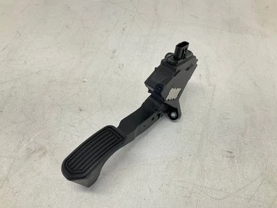 Pedal acelerador de acelerador Toyota RAV4 13-18 Foto 1 de 4