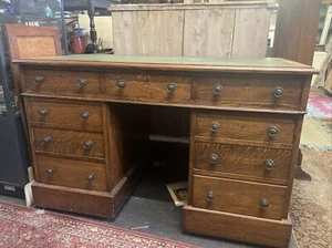 A Edwardian pedestal desk - Picture 1 of 5