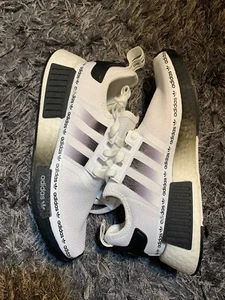 NEW Mens Size 9 Adidas NMD R1 White Black Gradient Running Sneakers GX9299 - Picture 1 of 9