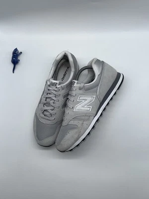 Baskets New Balance 373 gris clair x blanc taille UK 8 - Photo 1/4