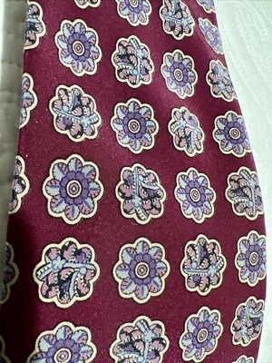 AUTÉNTICA CORBATA PARA HOMBRE BURBERRY LONDON MEDALLÓN CUELLO LONGITUD CLÁSICA COSIDA A MANO Foto 1 de 4