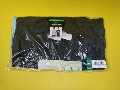 Quiksilver Youth 2-pack T-Shirts Colors Dark Grey-Blue/Green Boys Size XL-18/20 - Image 1 of 4