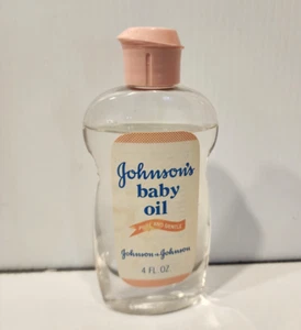 Olio vintage Johnson's Baby 4 FL oz. Bottiglia di plastica completa aperta 95% rosa ribaltabile - Foto 1 di 3