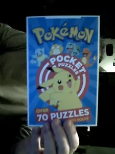 POKEMON POCKET PUZZLES PAPERBACK > 70 BIRTHDAY CHRISTMAS STOCKING KIDS ADULTS - Imagen 1 de 2