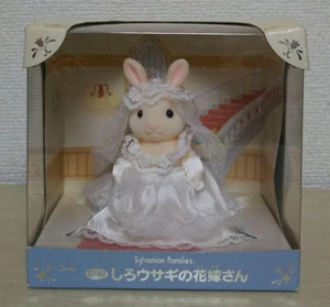 Sylvanian Families Calico Critters Japan White Rabbit Bride - Picture 1 of 6