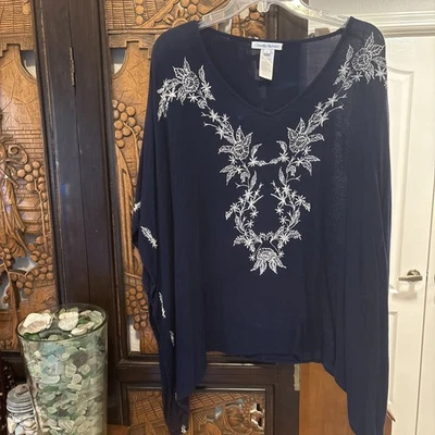 Women’s Claudia Richard top size large - Image 1 of 4