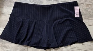 Neu mit Etikett Wild Fable Damen-Miniskort 2X Übergröße marineblau Nadelstreifen ausgestellt - Bild 1 von 5