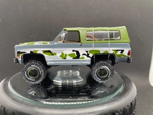 M2 MACHINES 1973 GMC JIMMY SIERRA 4X4 - Removable Top - LOOSE - 1/64 - Picture 1 of 10